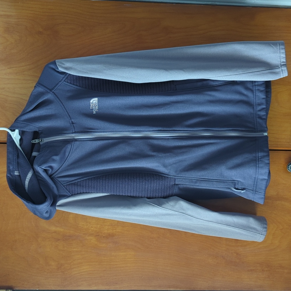 Women's North Face Jacket. Size XL